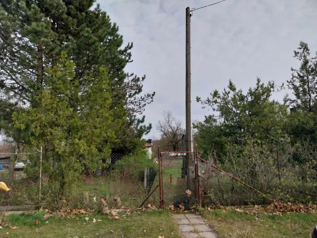 Eladó telek Mikebuda 1200 nm