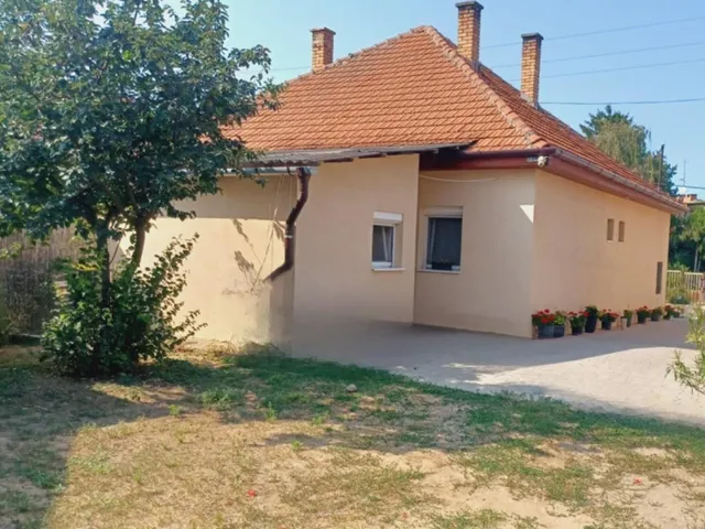 Eladó ház Ócsa 79 nm