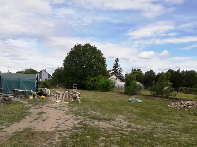 Eladó telek Dabas 1186 nm