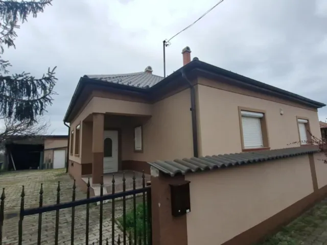 Eladó ház Dabas 100 nm