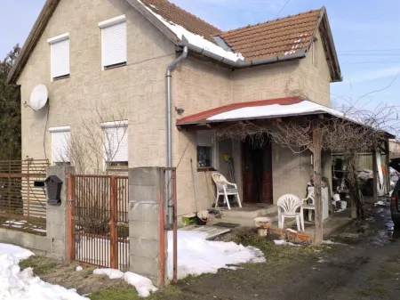 Eladó ház Mikebuda 77 nm