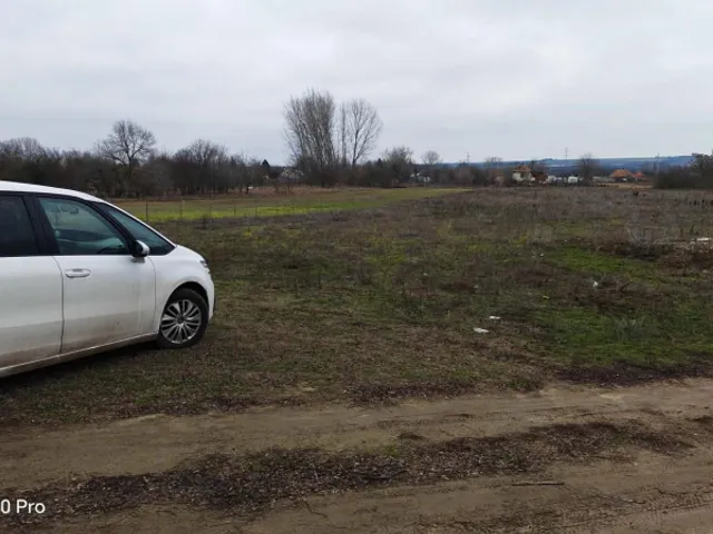 Eladó telek Pilis 3440 nm