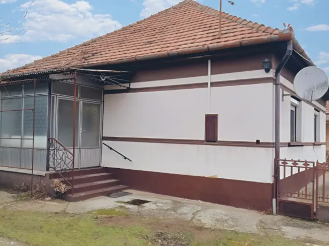 Eladó ház Örkény 88 nm