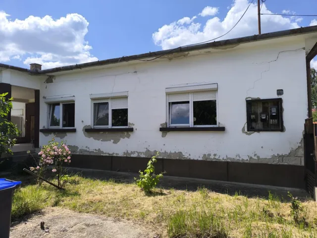 Eladó ház Dánszentmiklós 145 nm