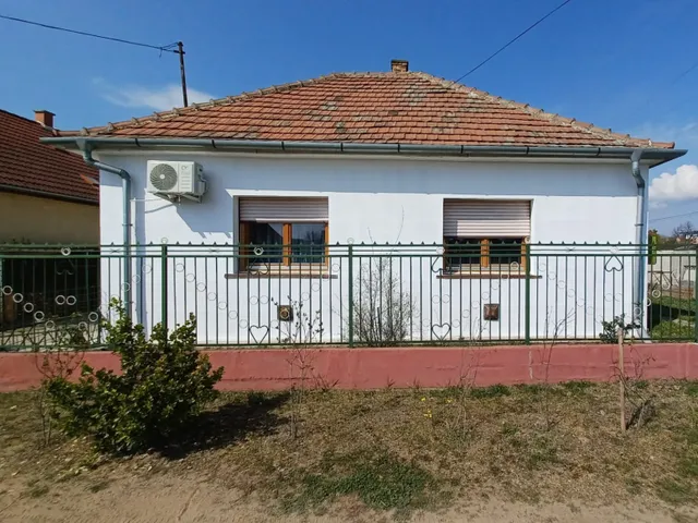 Eladó ház Hernád 140 nm