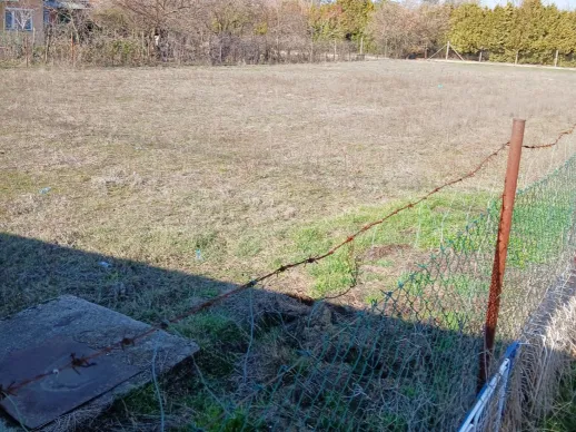 Eladó telek Dabas 1100 nm