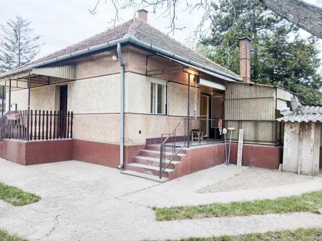 Eladó ház Dabas 73 nm