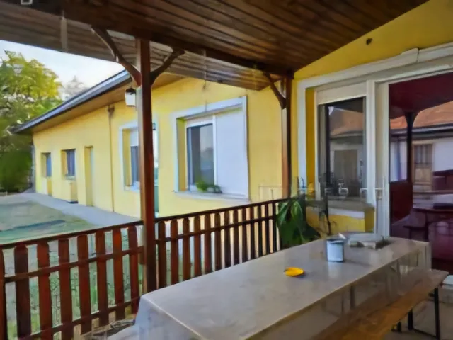 Eladó ház Bugyi 183 nm