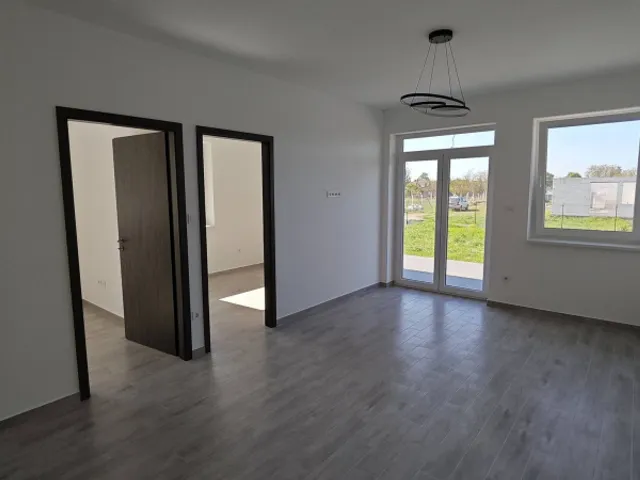 Eladó ház Dánszentmiklós 79 nm