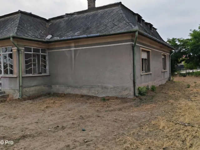 Eladó telek Pilis 90 nm