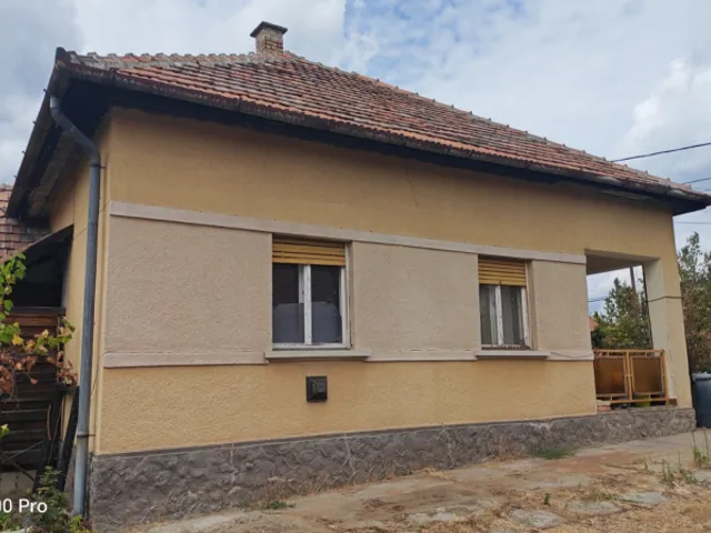 Eladó ház Üllő 82 nm