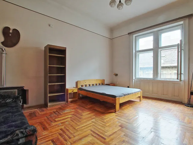 Eladó lakás Budapest VI. kerület 84 nm