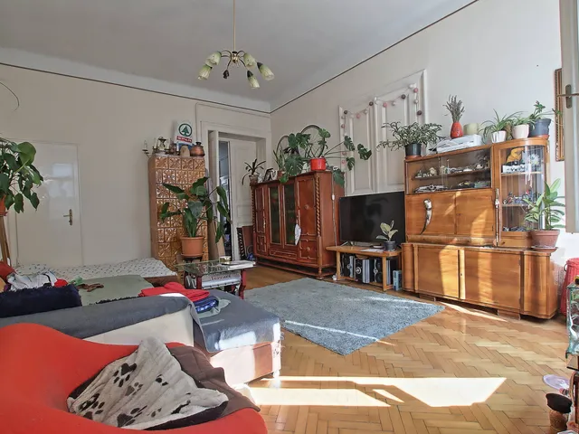 Eladó lakás Budapest VI. kerület 71 nm