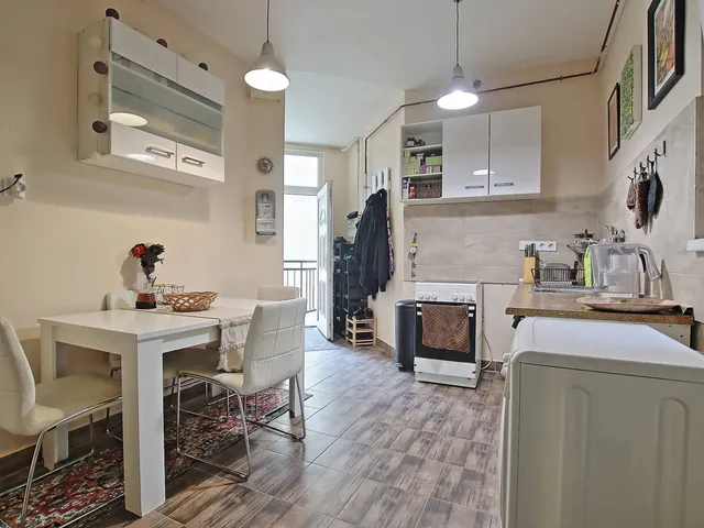 Eladó lakás Budapest VII. kerület 74 nm