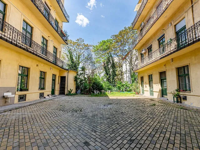Eladó lakás Budapest I. kerület 85 nm