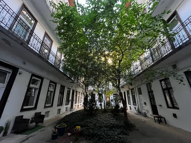 Eladó lakás Budapest VI. kerület 28 nm