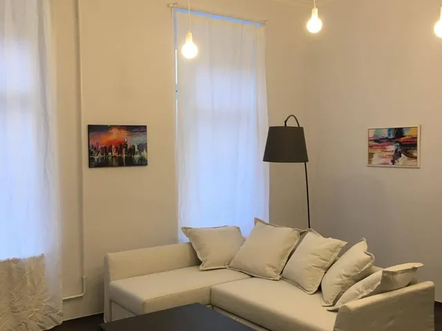 Eladó lakás Budapest VI. kerület 52 nm