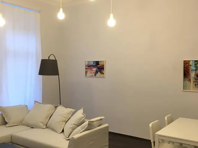 Eladó lakás Budapest VI. kerület 52 nm