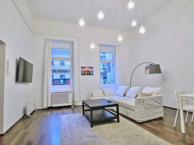 Eladó lakás Budapest VI. kerület 52 nm