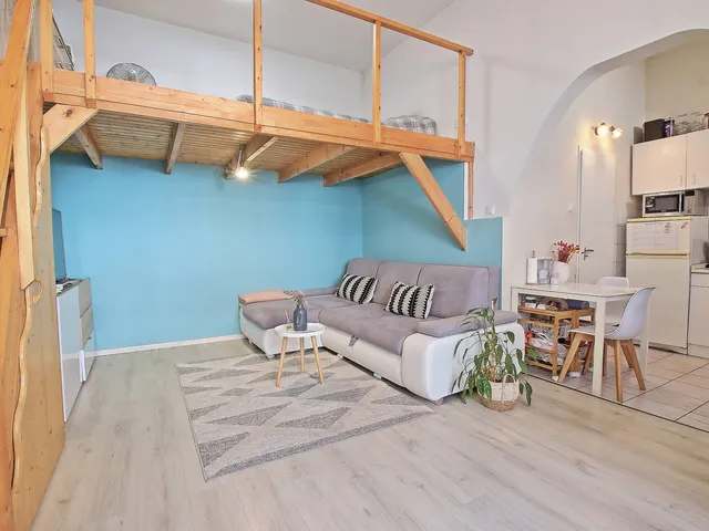 Eladó lakás Budapest VI. kerület 31 nm