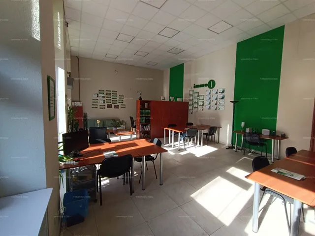 Eladó kereskedelmi és ipari ingatlan Budapest VII. kerület 81 nm