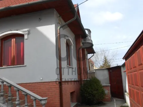 Eladó ház Fót, Németh Kálmán út 660 nm