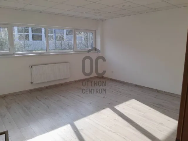 Kiadó kereskedelmi és ipari ingatlan Székesfehérvár 993 nm