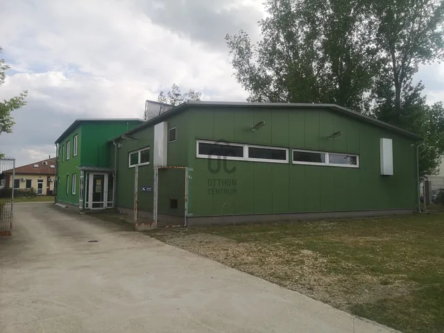 Eladó kereskedelmi és ipari ingatlan Mórahalom 431 nm