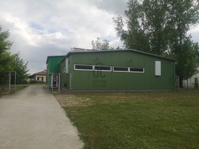 Eladó kereskedelmi és ipari ingatlan Mórahalom 431 nm