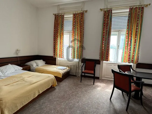 Eladó kereskedelmi és ipari ingatlan Keszthely 551 nm