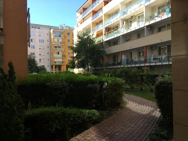 Eladó lakás Budapest XI. kerület, Albertfalva 43 nm