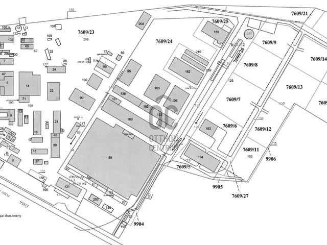 Kiadó kereskedelmi és ipari ingatlan Székesfehérvár 2000 nm