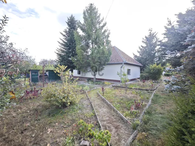 Eladó telek Gyál 899 nm