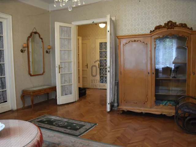 Kiadó ház Budapest III. kerület, Testvérhegy 200 nm