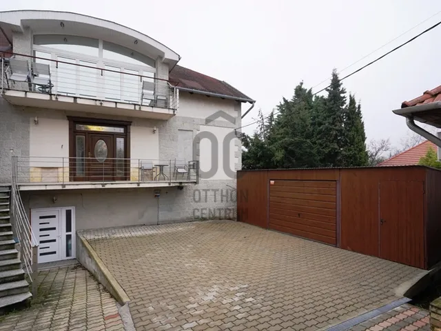 Eladó ház Csömör 400 nm