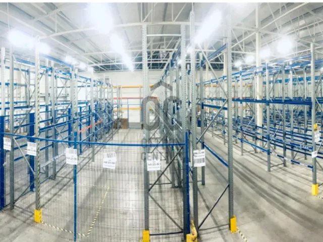 Kiadó kereskedelmi és ipari ingatlan Vecsés, Krakkó 1165 nm