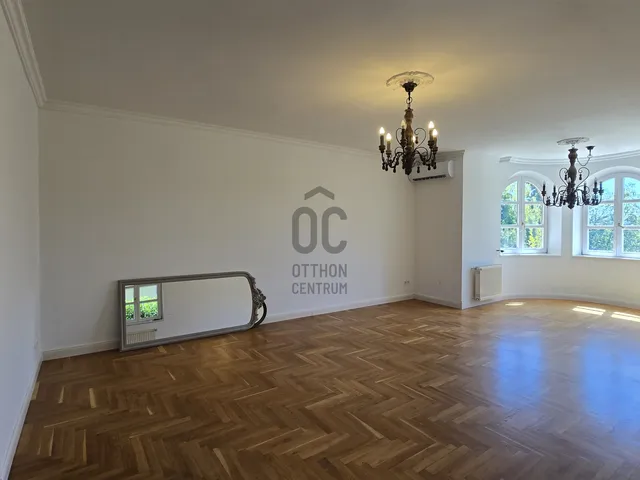Kiadó ház Budapest II. kerület, Remetekertváros 300 nm