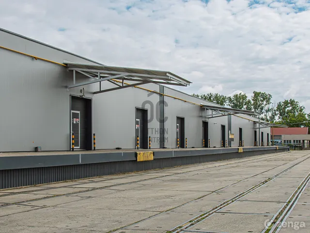 Kiadó kereskedelmi és ipari ingatlan Kecskemét, Szent István-város 5500 nm