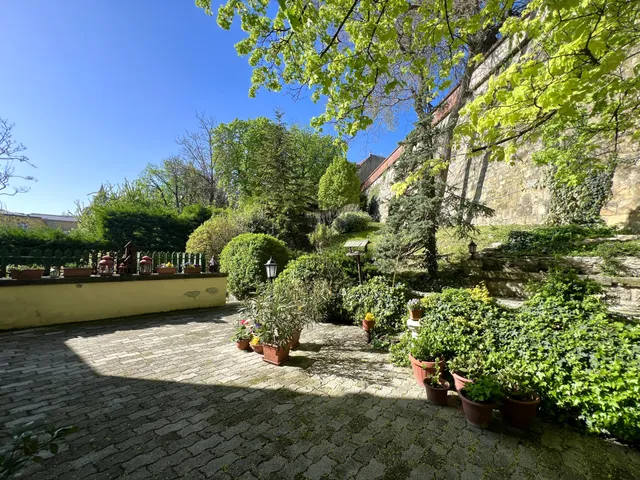 Eladó lakás Budapest I. kerület 107 nm