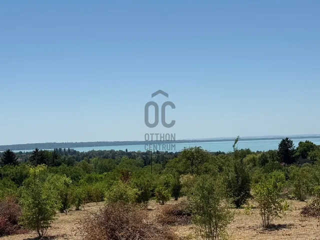 Eladó telek Balatonkenese 3471 nm
