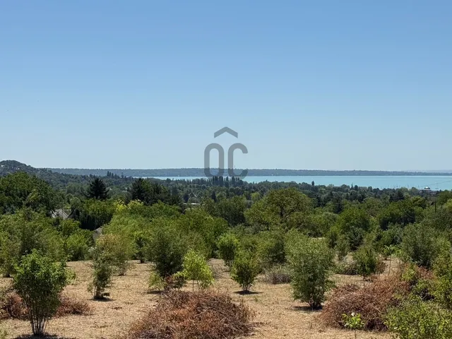 Eladó telek Balatonkenese 3471 nm