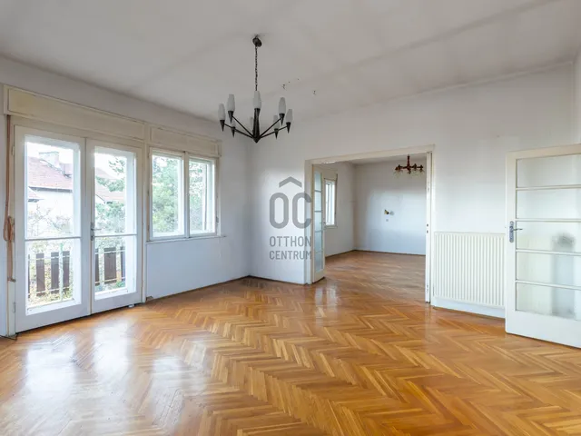 Eladó ház Budapest XI. kerület, Sasad-Sashegy XI. ker. 221 nm