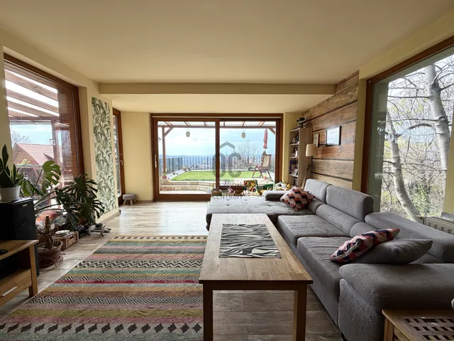 Eladó lakás Budakeszi 150 nm