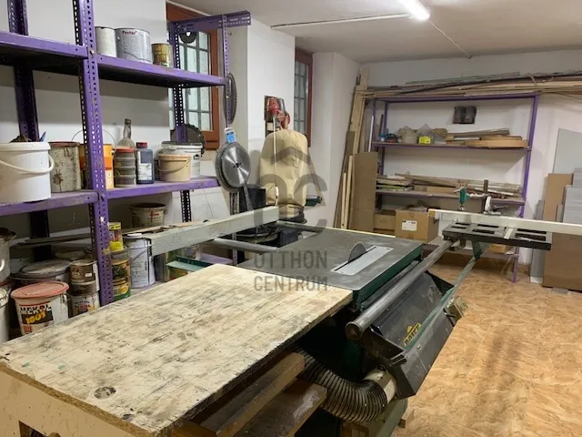 Eladó kereskedelmi és ipari ingatlan Budapest XIV. kerület, Kiszugló 59 nm