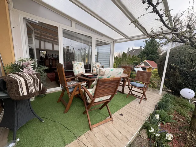 Eladó ház Üröm 195 nm