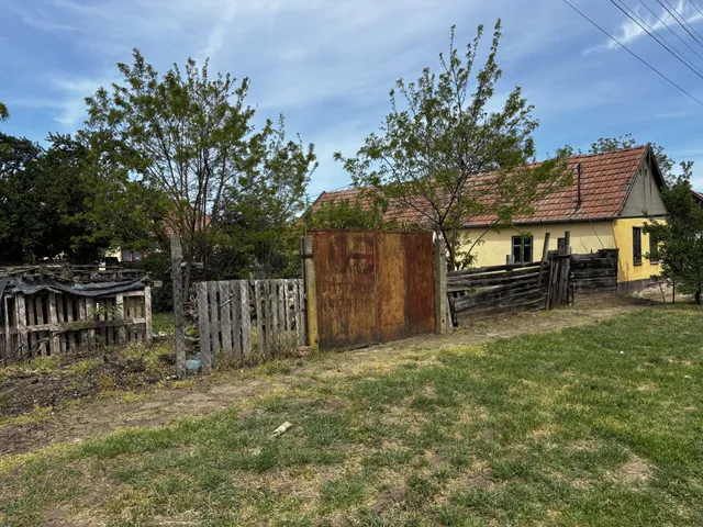 Eladó telek Elek 783 nm