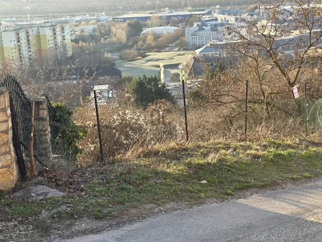 Eladó telek Budaörs 2430 nm