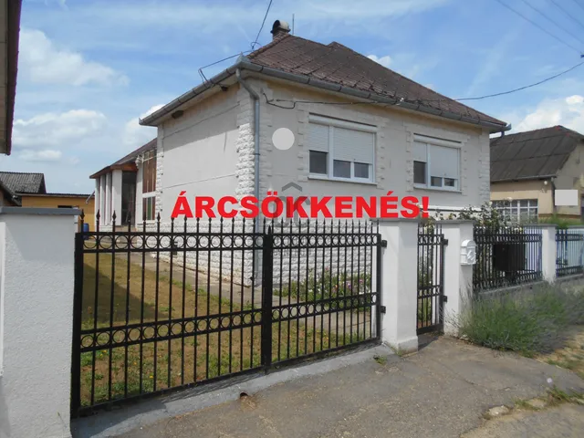 Eladó ház Eperjeske 150 nm