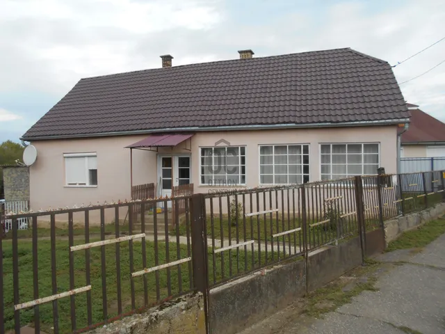 Eladó ház Szabolcsveresmart 75 nm