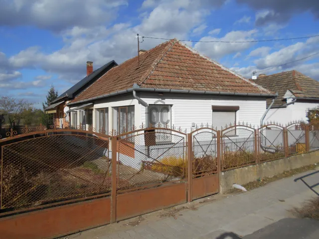 Eladó ház Kékcse 125 nm